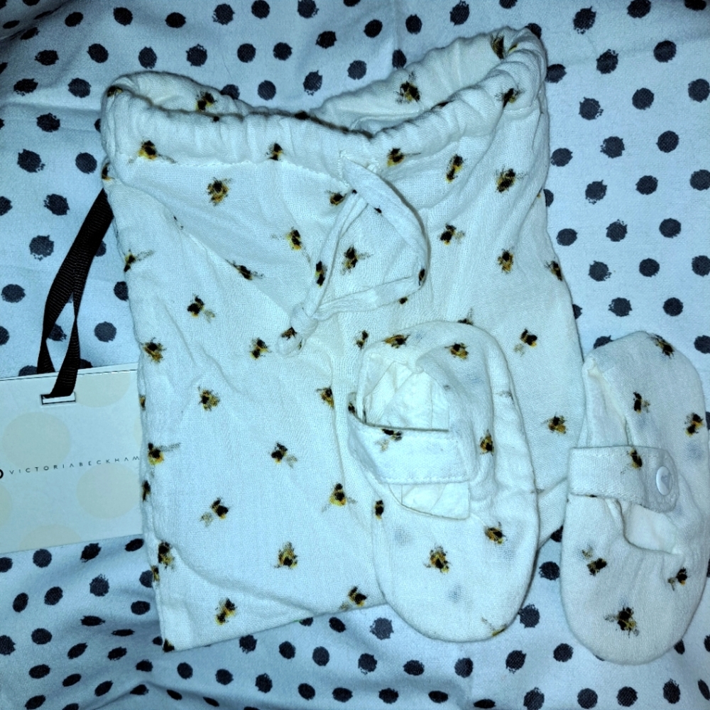 Nwt Victoria Beckham Baby Bee MUSLIN Booties Shoes in Bag